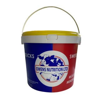  Owens Nutrition Sweetlick Molassed Mineral Bucket